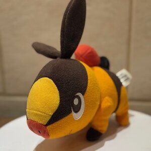 Pokemon Tepig 8.5" Tomy Poke Plush - Pokemon Center Exclusive - 2016